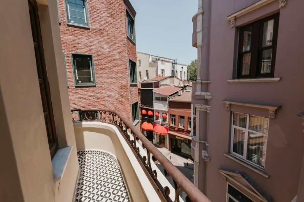 Galadoo Suites 3Rd Floor 伊斯坦布尔 外观 照片