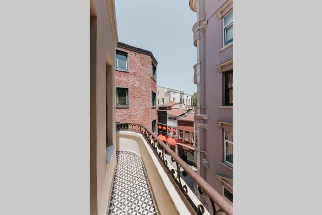Galadoo Suites 3Rd Floor 伊斯坦布尔 外观 照片